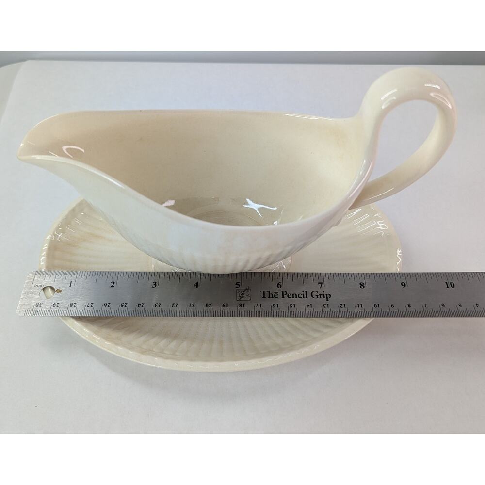 Vintage White Wedgwood EDME ENGLAND Head Ribbed Gravy Boat Underplate - Picture 3 of 10